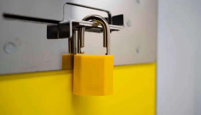 Trastero Trastero Carretera de Cádiz: Box de self storage C. Marqués de Salamanca 10, 29620 Torremolinos