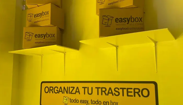 Trastero Trastero Málaga: Box de self storage Av. Gamonal 12, 29630 Benalmádena