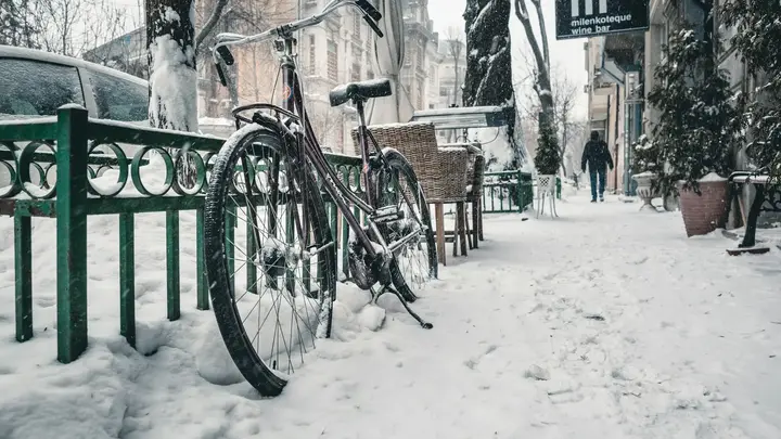 Fahrrad draußen stehen lassen oder nicht? Wichtige Tipps und Empfehlungen von storabble