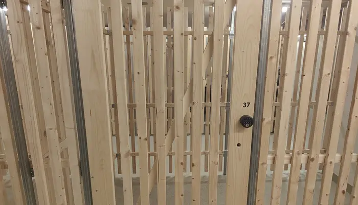 Storage room Storage room Muttenz: Storage room Hochstrasse 16, 4053 Basel