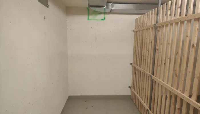 Storage room Storage room Muttenz: Storage room Hochstrasse 16, 4053 Basel