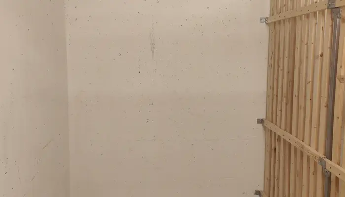 Storage room Storage room Muttenz: Storage room Hochstrasse 16, 4053 Basel