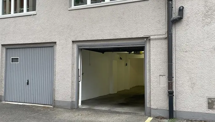 Storage room Storage room Kloten: Double garage Sumatrastrasse 1, 8006 Zürich