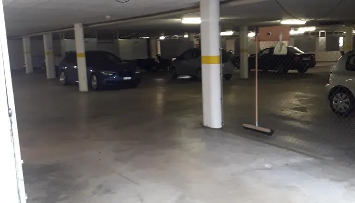 Storage room Schaffhausen: Single garage EP Winkelriedstr. 13, 8200 Schaffhausen
