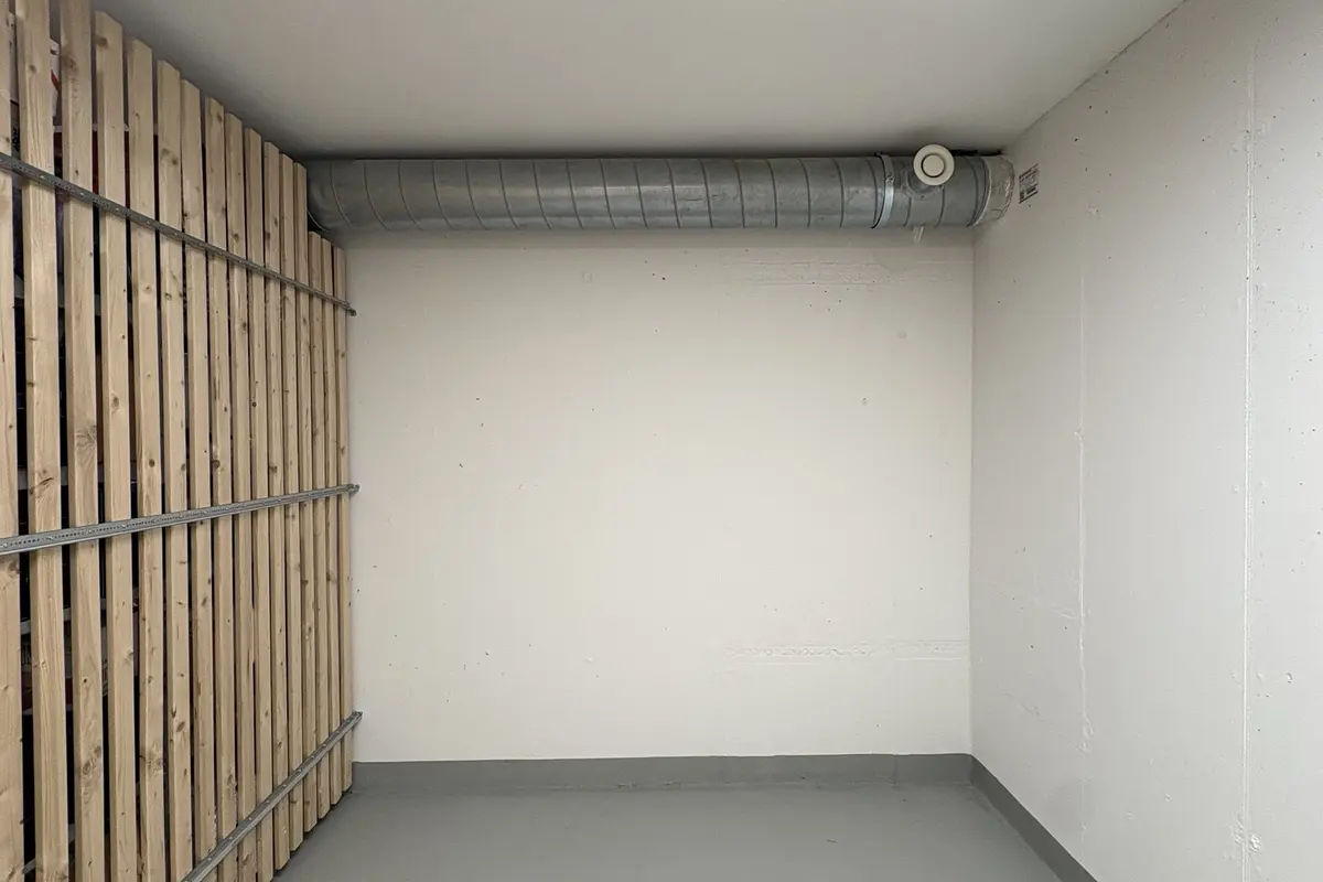 Lagerraum mieten 8m2 Kellerabteil Zürich - Hagenholzstrasse 59