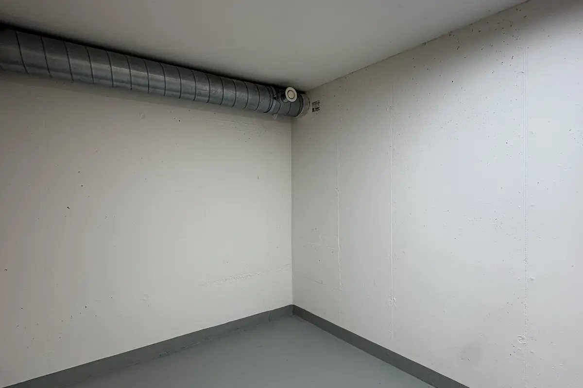 Lagerraum mieten 8m2 Kellerabteil Zürich - Hagenholzstrasse 59