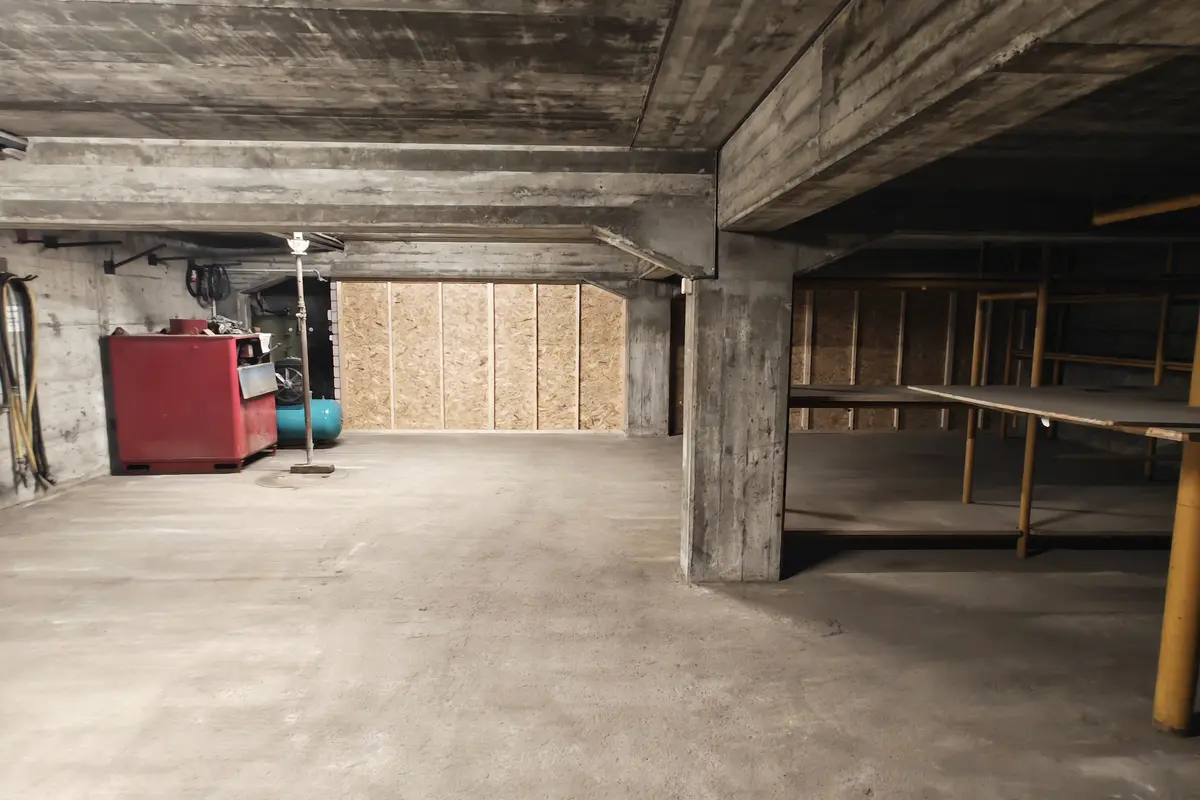 Garde-meuble 115.2m2 Lagerraum Mellingen - Gheidstrasse 19