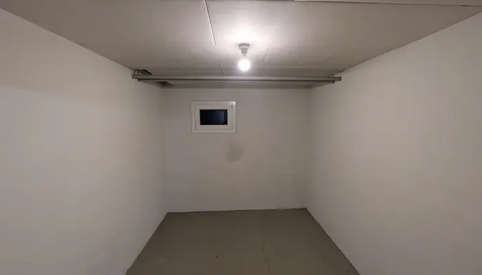 Storage room Dübendorf: Storage room Burstwiesenstrasse 65-69, 8606 Greifensee