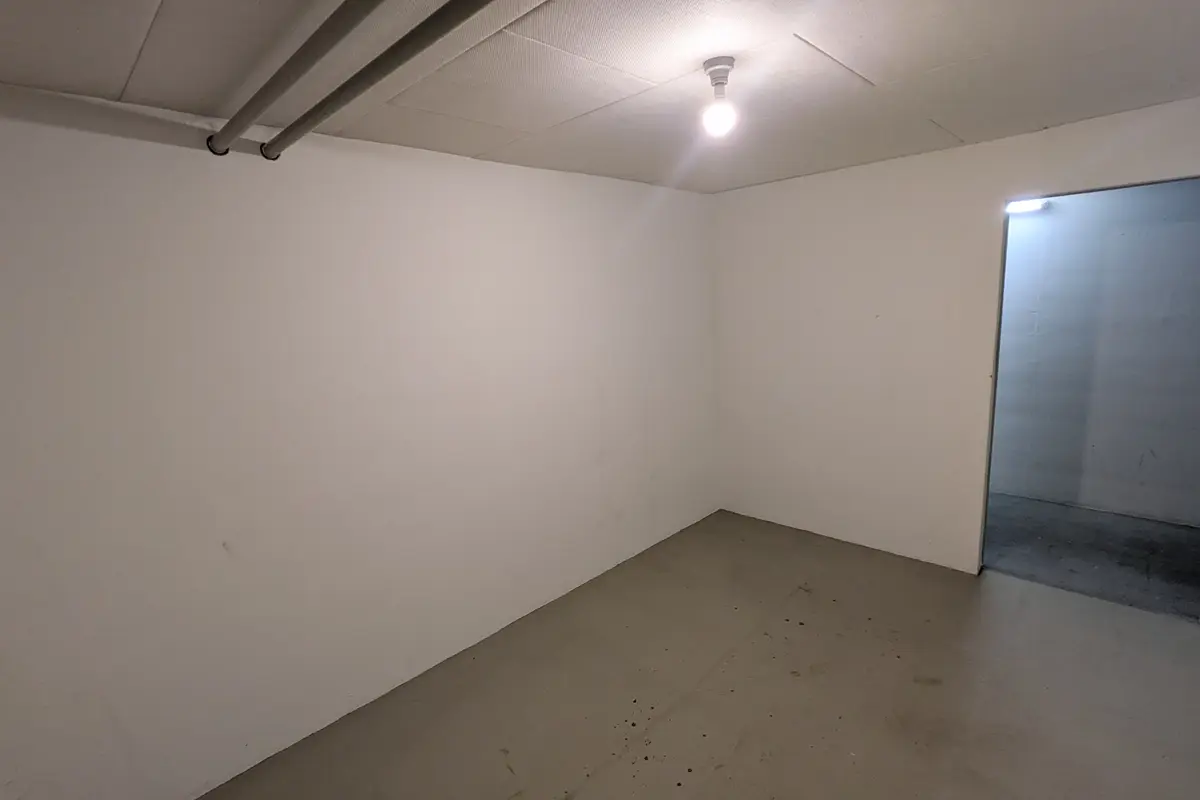 Storage room 10m2 Lagerraum Greifensee - Burstwiesenstrasse 69