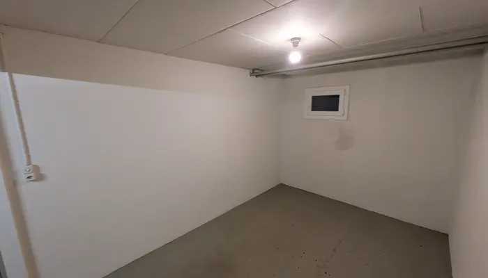 Storage room Dübendorf: Storage room Burstwiesenstrasse 65-69, 8606 Greifensee