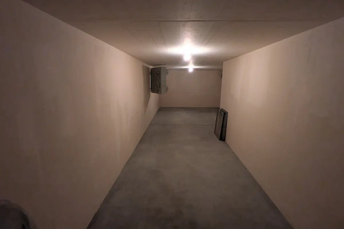 Storage room 30m2 Lagerraum Greifensee - Sandbüelstrasse 44