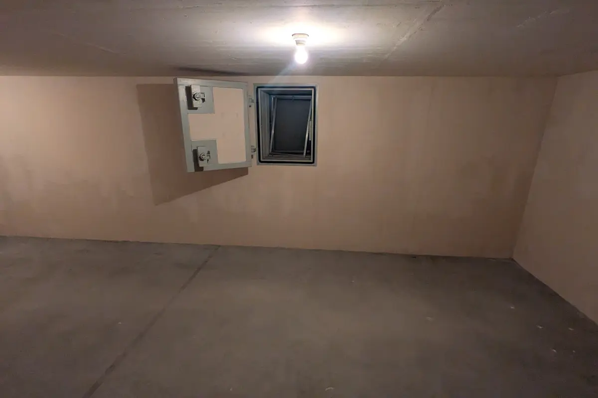 Storage room 30m2 Lagerraum Greifensee - Sandbüelstrasse 44