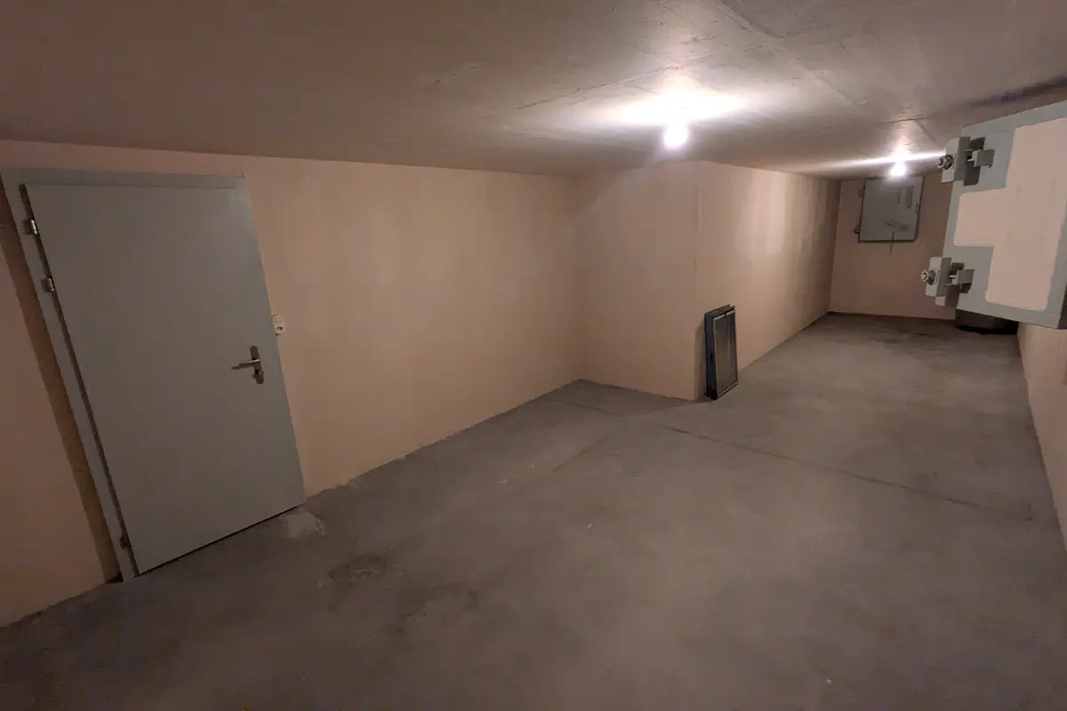 Storage room 30m2 Lagerraum Greifensee - Sandbüelstrasse 44