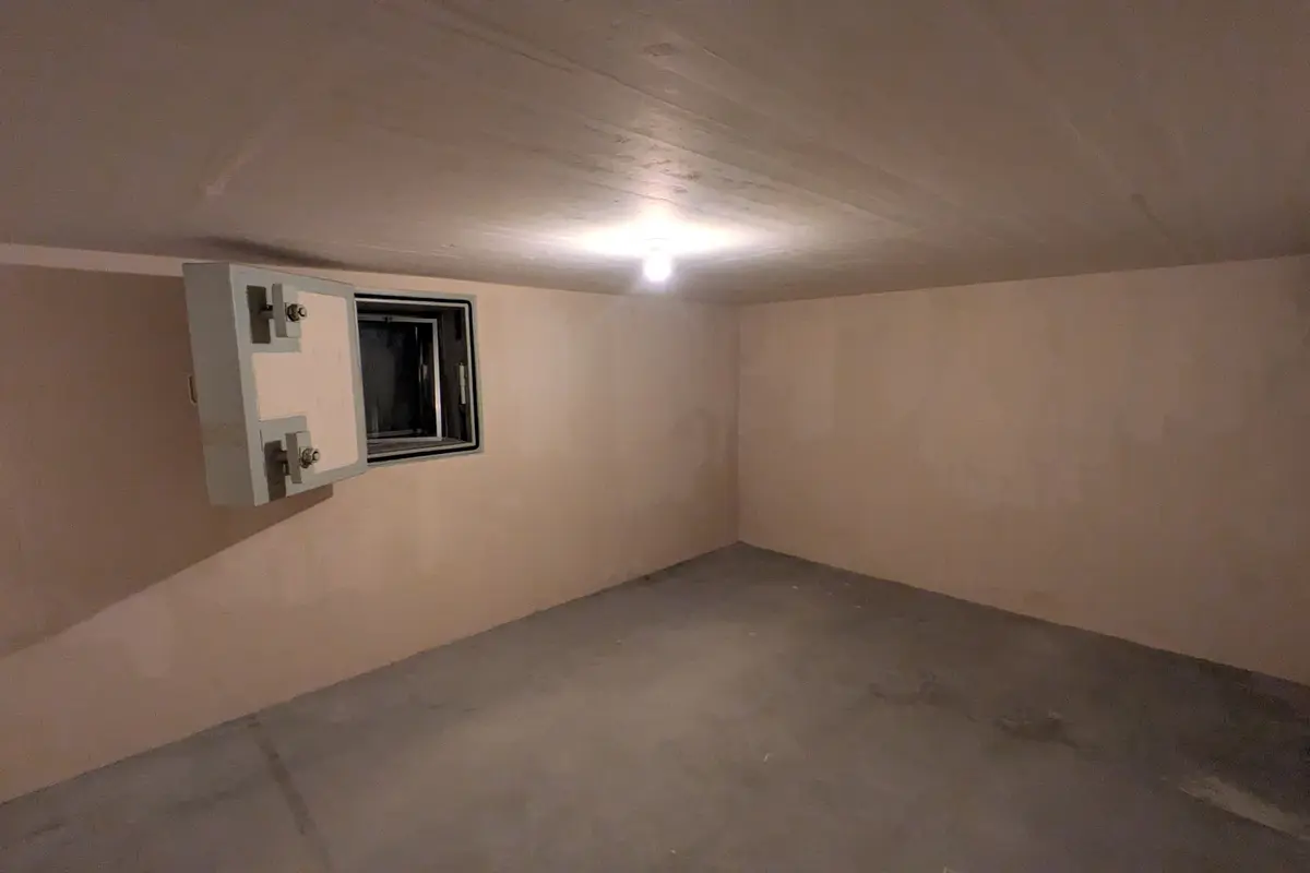 Storage room 30m2 Lagerraum Greifensee - Sandbüelstrasse 44