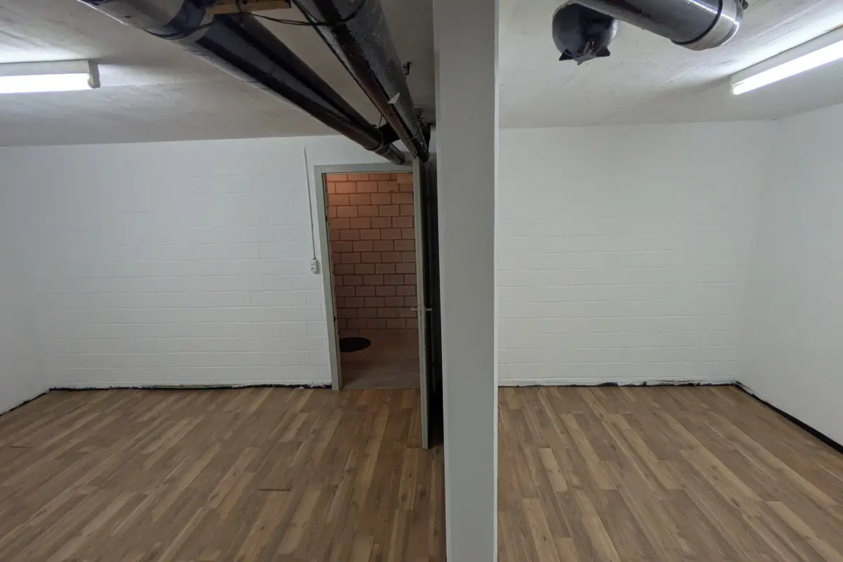 Storage room 30m2 Lagerraum Greifensee - Sandbüelstrasse 46