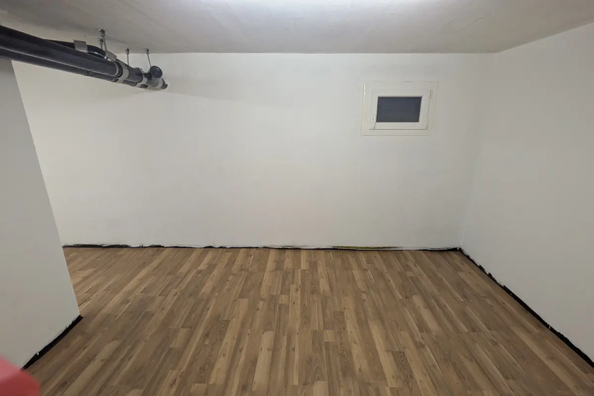 Storage room 30m2 Lagerraum Greifensee - Sandbüelstrasse 46