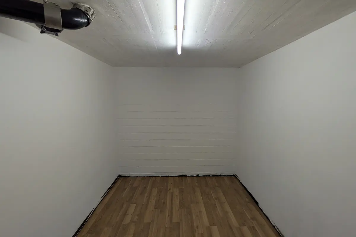 Storage room 30m2 Lagerraum Greifensee - Sandbüelstrasse 46