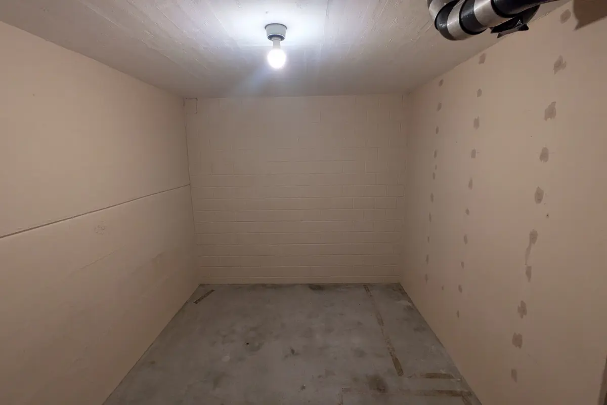 Storage room 24m2 Lagerraum Greifensee - Sandbüelstrasse 46