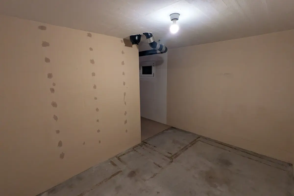 Storage room 24m2 Lagerraum Greifensee - Sandbüelstrasse 46