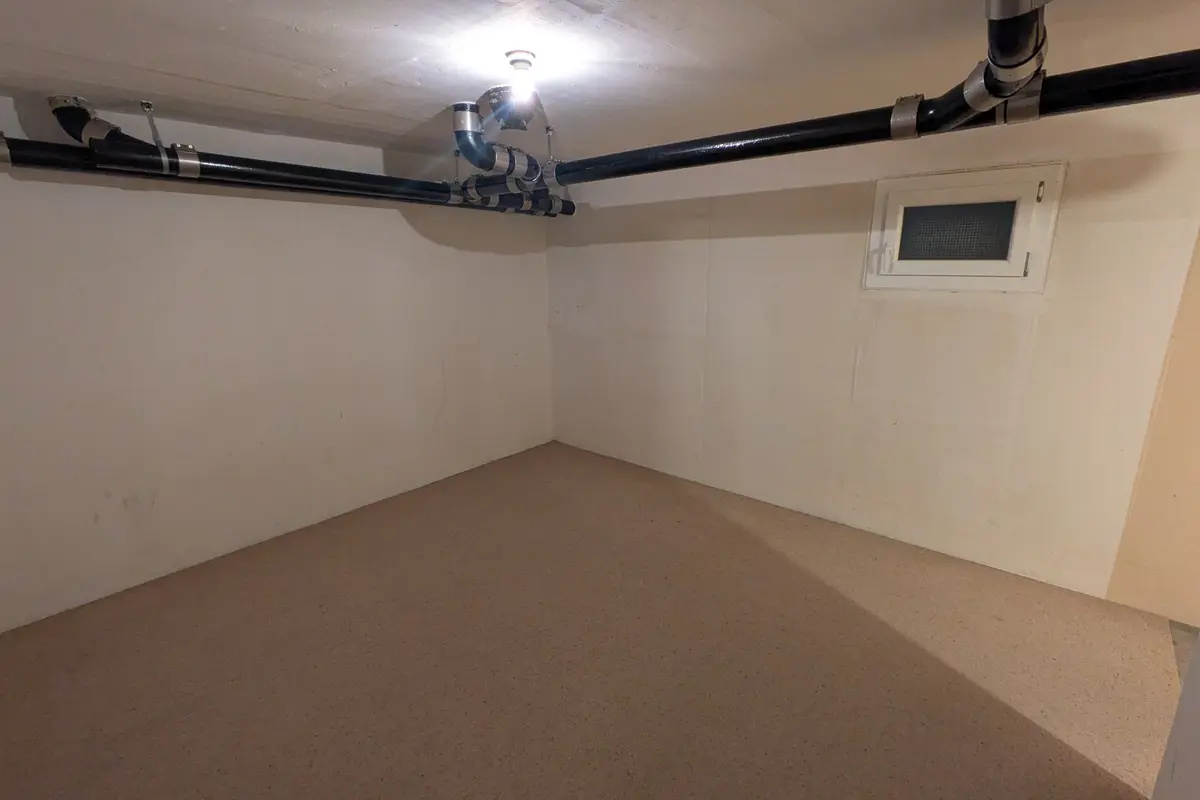 Storage room 24m2 Lagerraum Greifensee - Sandbüelstrasse 46