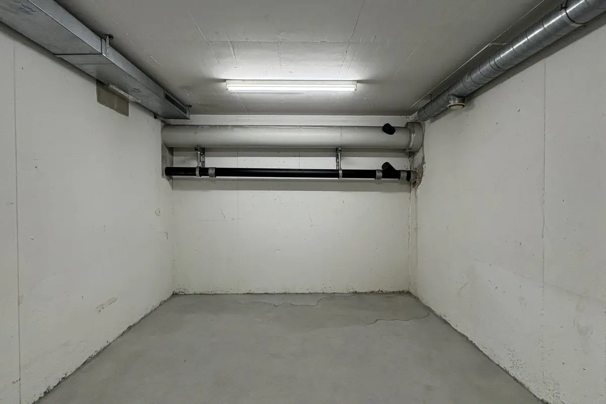 Storage room 15.5m2 Lagerraum Wädenswil - Zugerstrasse 2