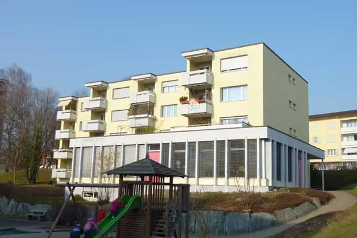 Garde-meuble Viel Platz für Ihre Projekte: 111 m² Bastel-/Lagerraum zur Miete