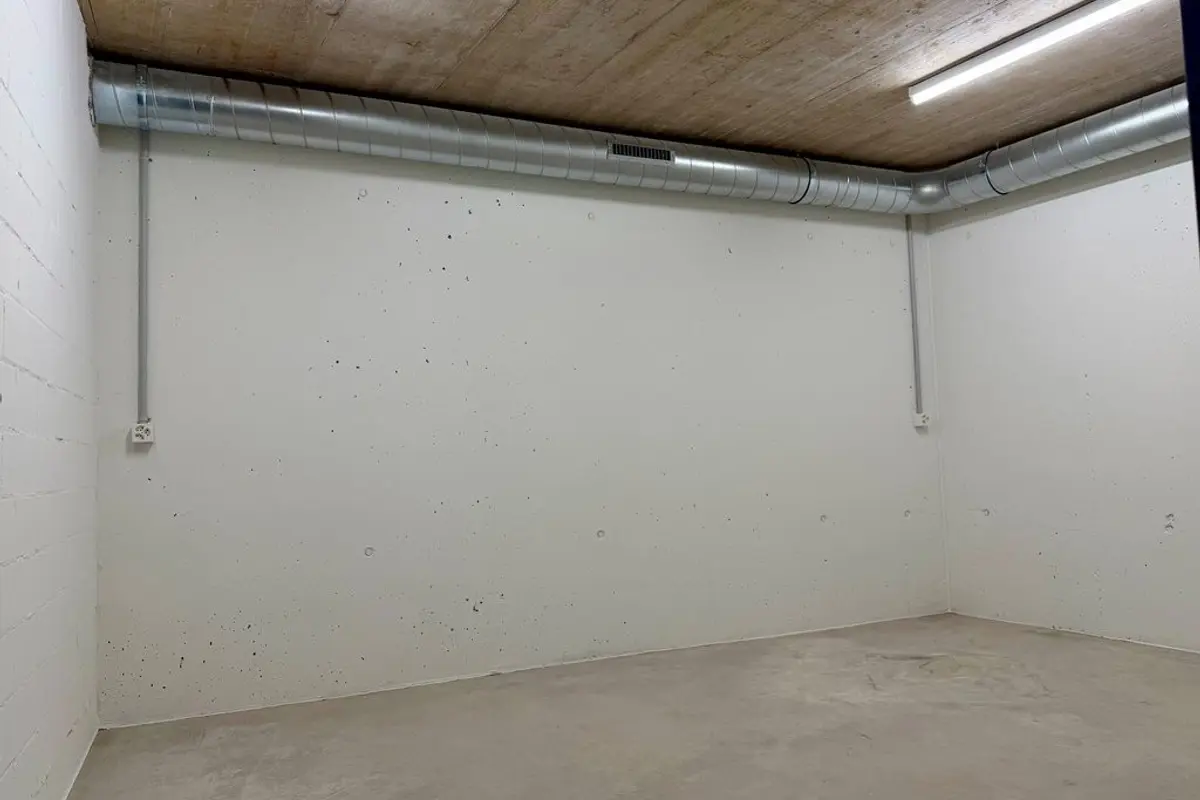 Garde-meuble grosszügiger Lagerraum in Neubauliegenschaft